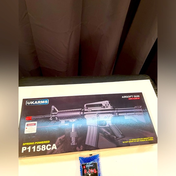 Air soft rifle - Picture 1 of 2